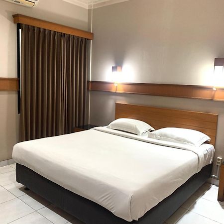 Hotel Caravan Tanah Abang Jakarta Exteriör bild