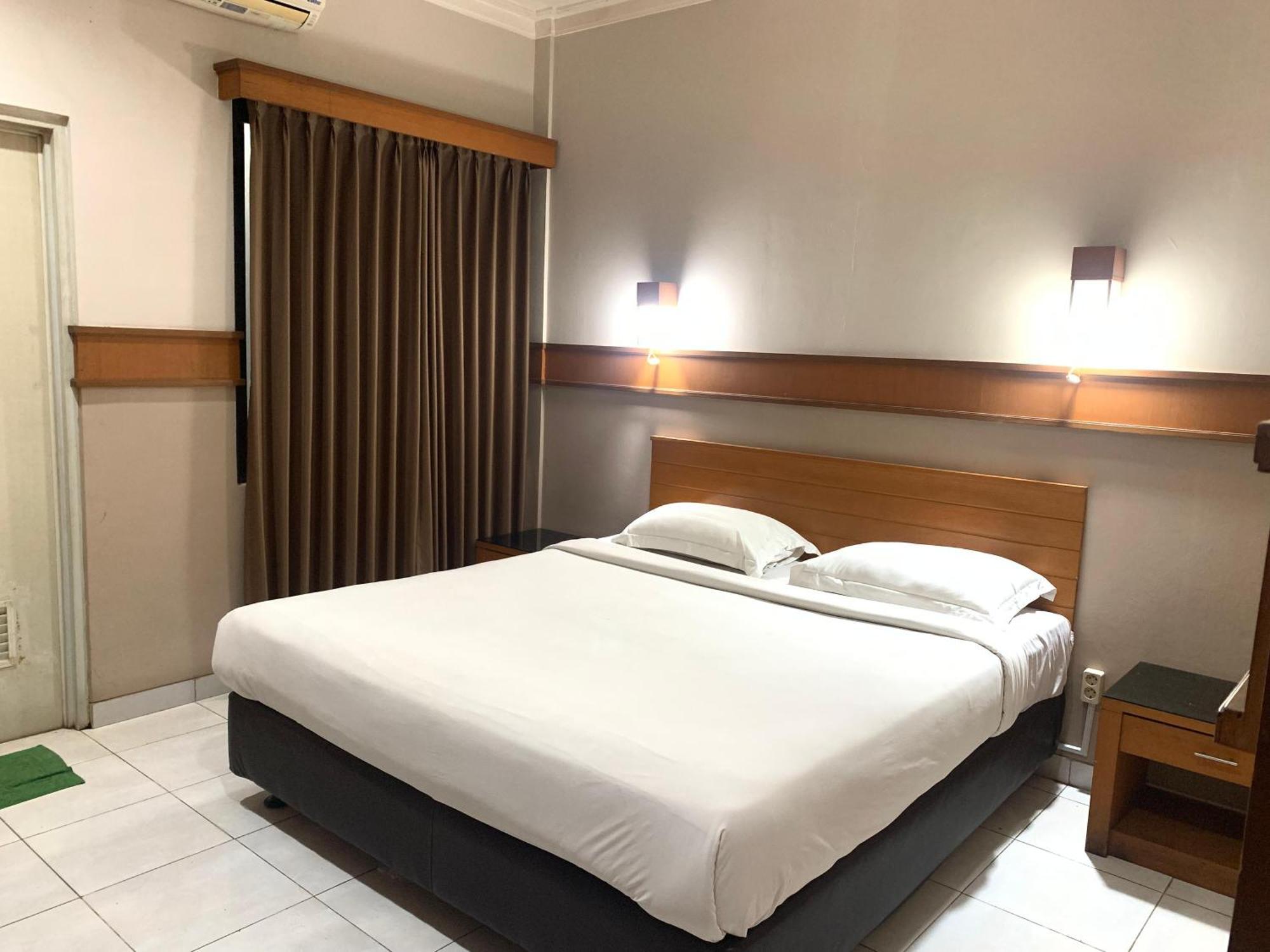 Hotel Caravan Tanah Abang Jakarta Exteriör bild