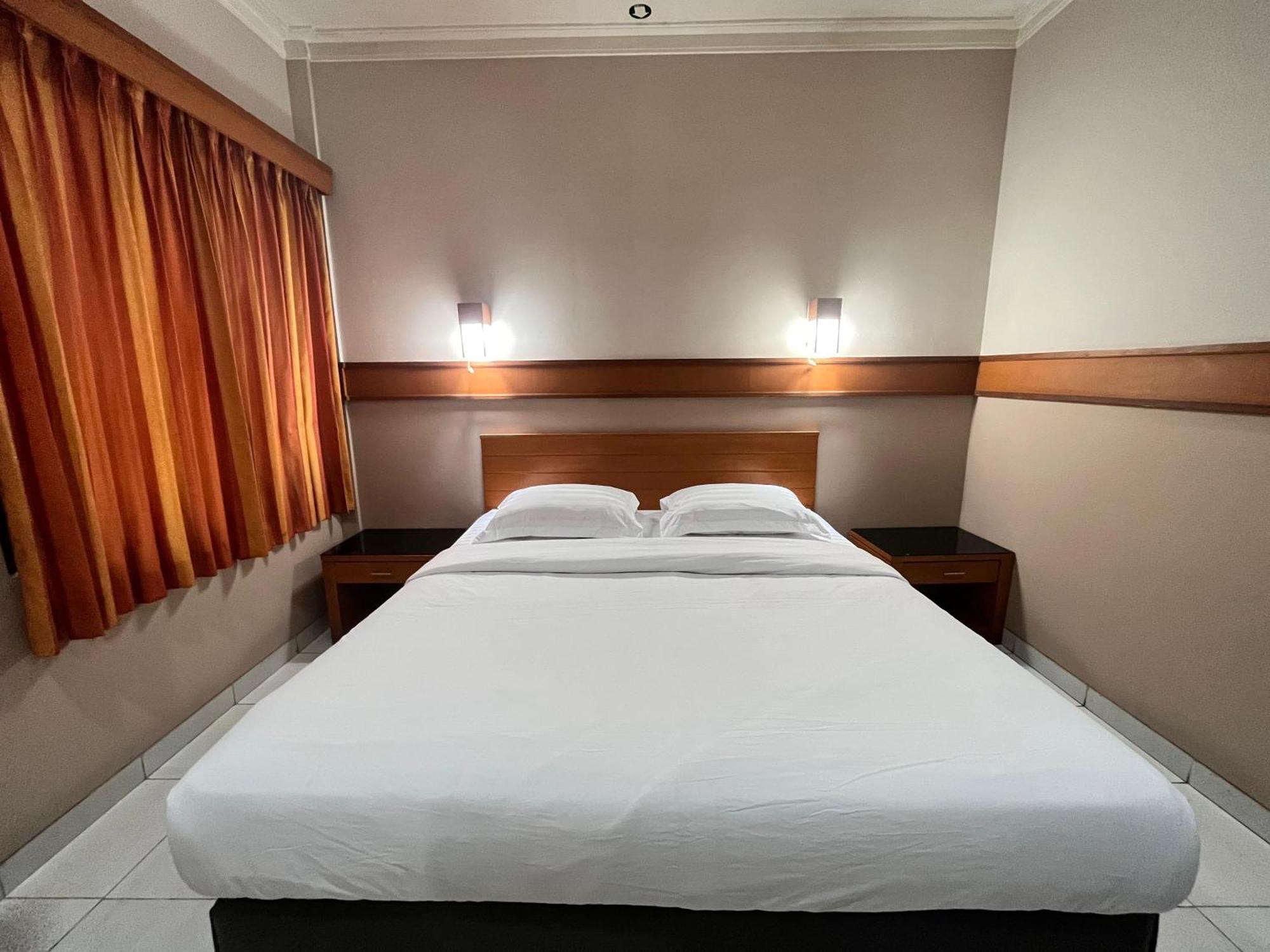 Hotel Caravan Tanah Abang Jakarta Exteriör bild