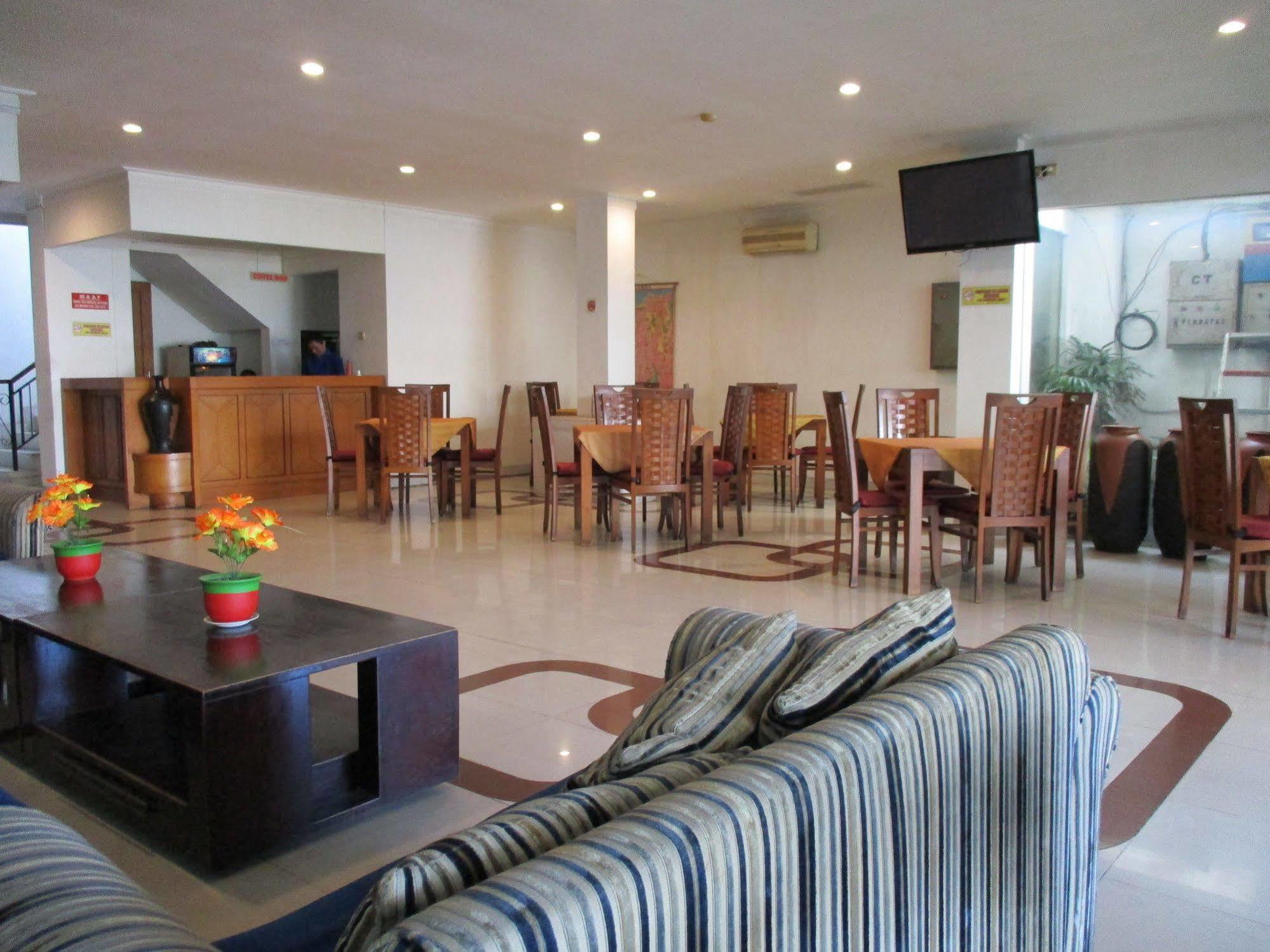 Hotel Caravan Tanah Abang Jakarta Exteriör bild