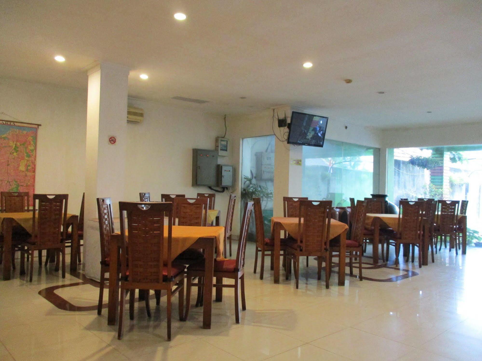 Hotel Caravan Tanah Abang Jakarta Exteriör bild