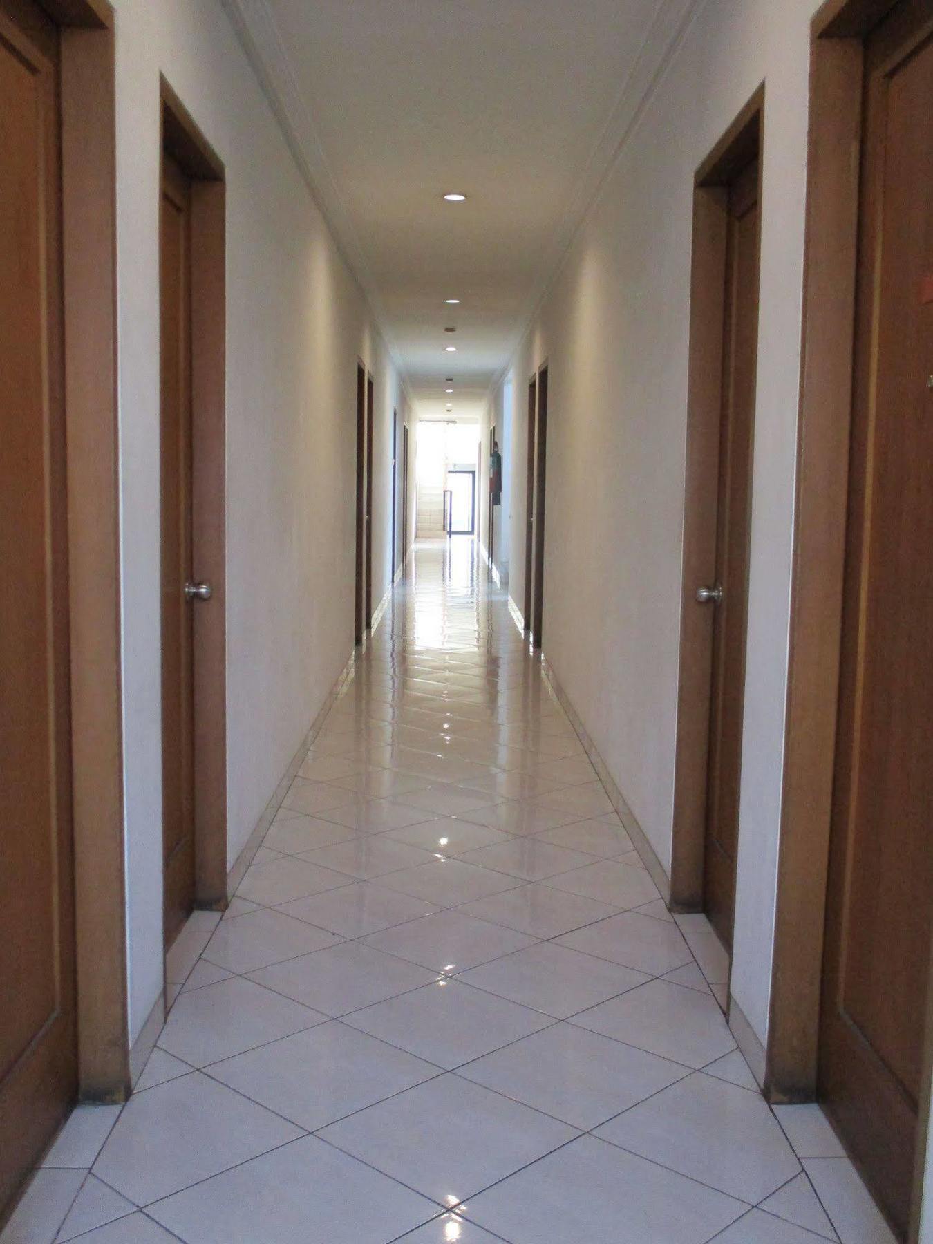 Hotel Caravan Tanah Abang Jakarta Exteriör bild
