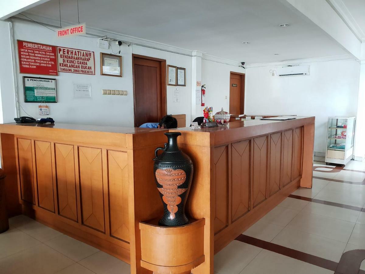 Hotel Caravan Tanah Abang Jakarta Exteriör bild