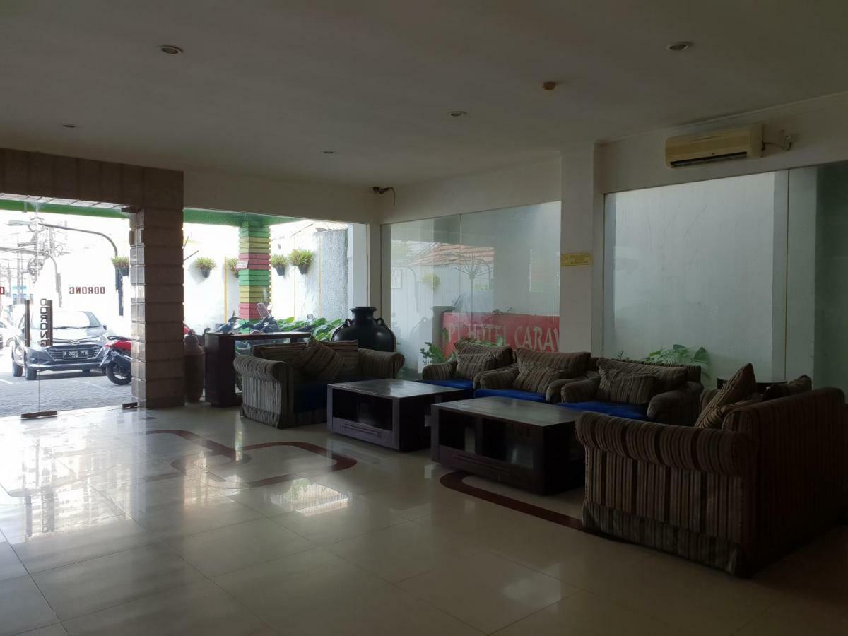 Hotel Caravan Tanah Abang Jakarta Exteriör bild